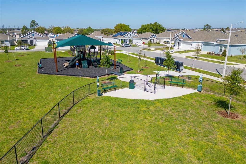 Active With Contract: $1,900 (3 beds, 2 baths, 2109 Square Feet)
