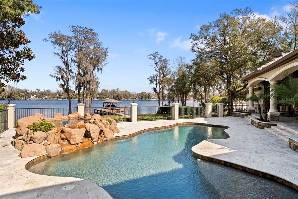 En Venta: $3,849,000 (5 camas, 5 baños, 6686 Pies cuadrados)