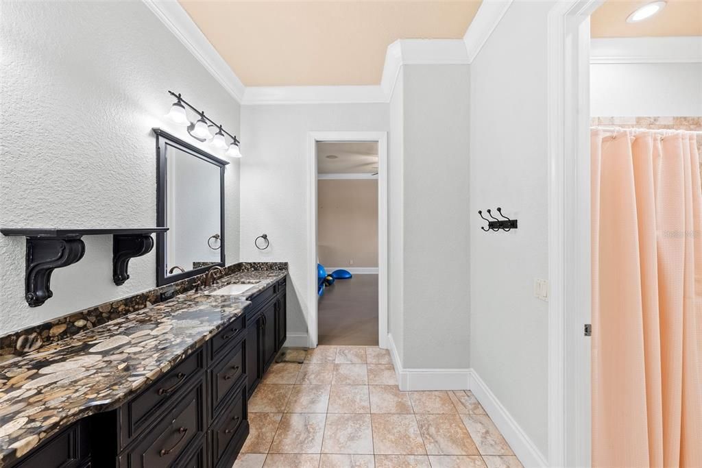 En Venta: $3,849,000 (5 camas, 5 baños, 6686 Pies cuadrados)