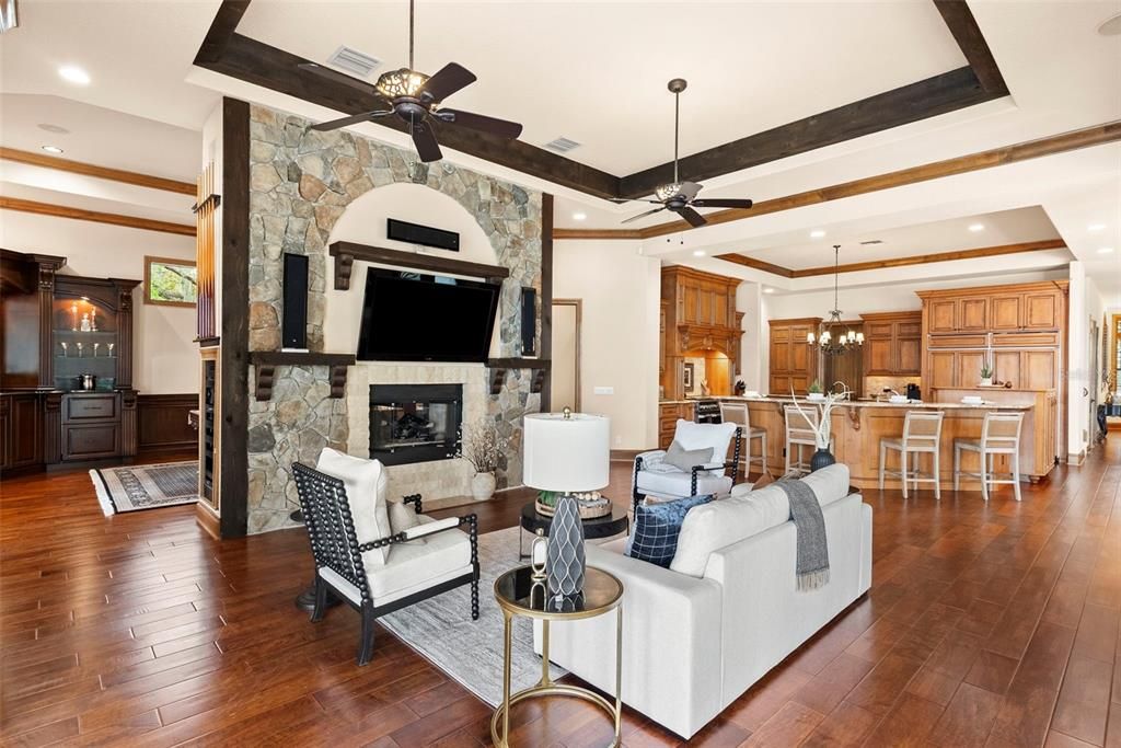 En Venta: $3,849,000 (5 camas, 5 baños, 6686 Pies cuadrados)