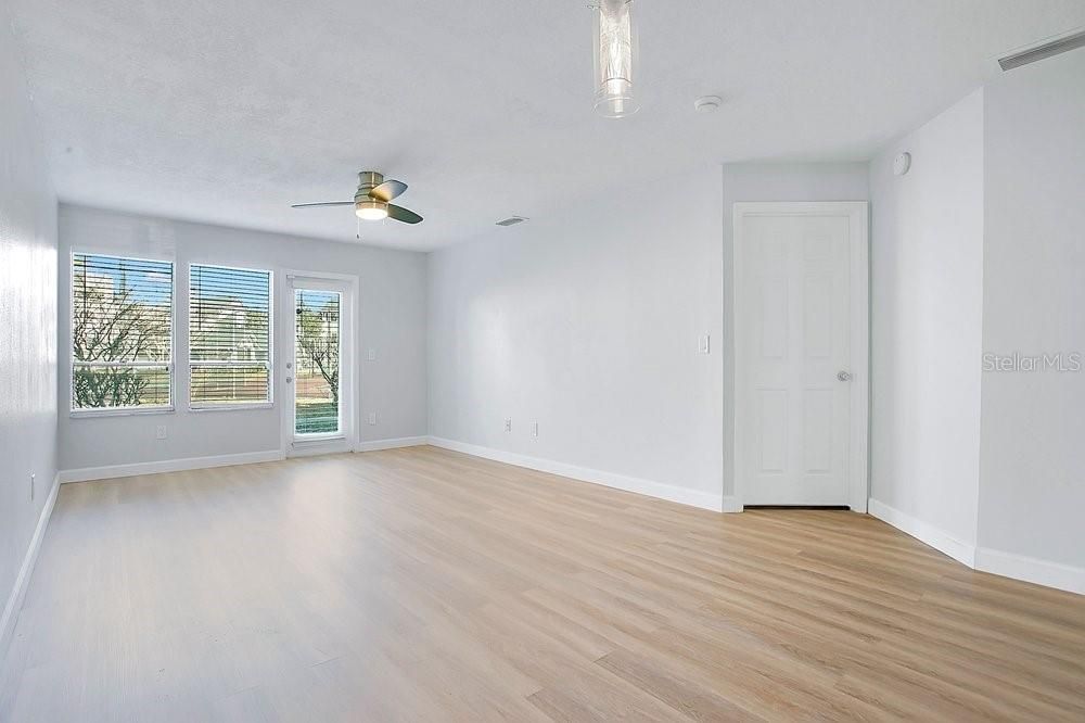 En Venta: $170,000 (1 camas, 1 baños, 732 Pies cuadrados)
