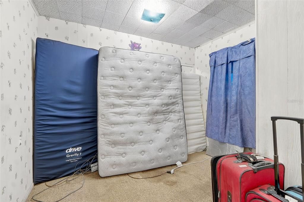 Activo con contrato: $170,000 (2 camas, 1 baños, 1012 Pies cuadrados)