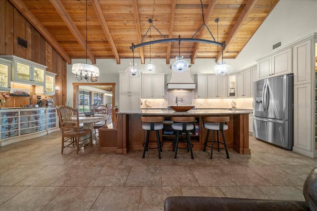 En Venta: $1,250,000 (3 camas, 2 baños, 2948 Pies cuadrados)
