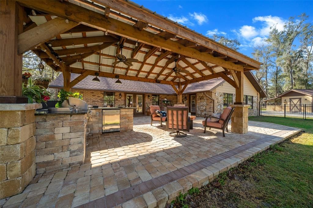 En Venta: $1,250,000 (3 camas, 2 baños, 2948 Pies cuadrados)