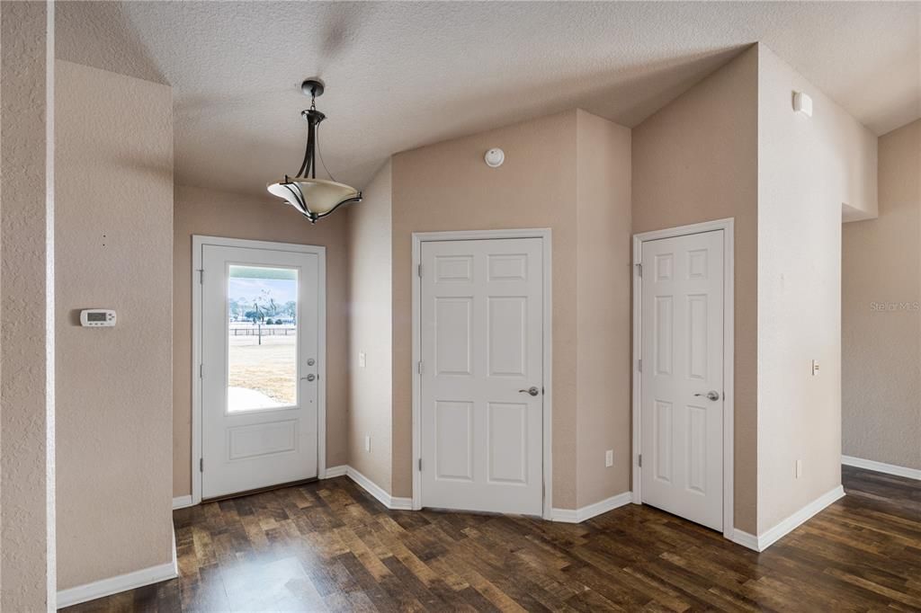 For Sale: $1,250,000 (6 beds, 5 baths, 1632 Square Feet)