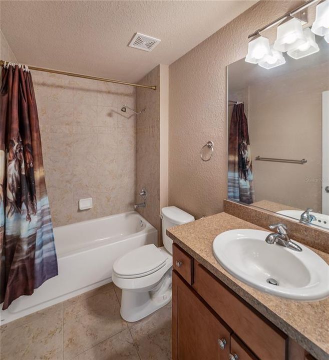 For Sale: $1,250,000 (6 beds, 5 baths, 1632 Square Feet)