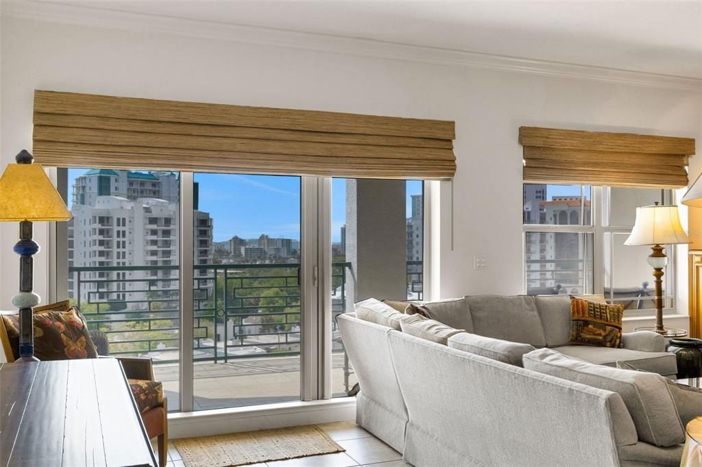 Activo con contrato: $1,595,000 (3 camas, 3 baños, 3003 Pies cuadrados)