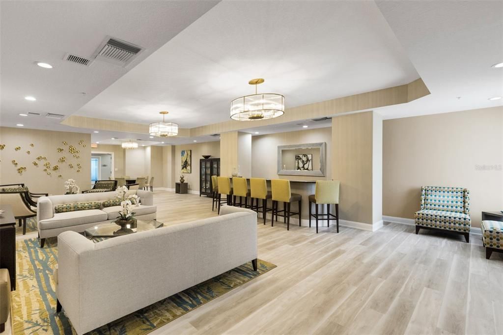 Activo con contrato: $1,595,000 (3 camas, 3 baños, 3003 Pies cuadrados)
