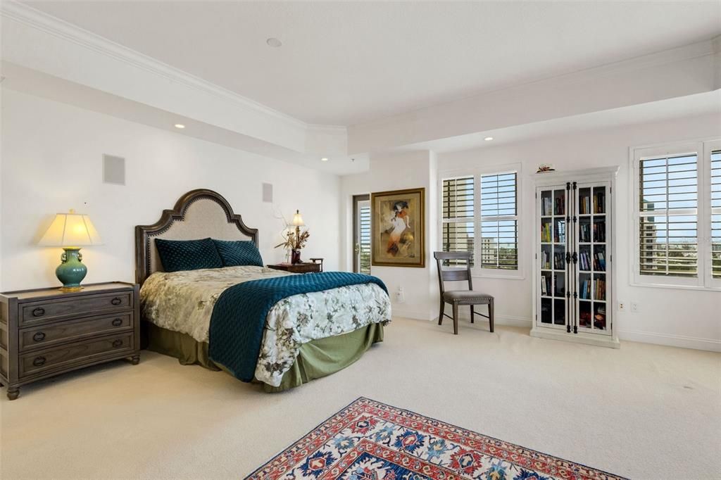 Activo con contrato: $1,595,000 (3 camas, 3 baños, 3003 Pies cuadrados)