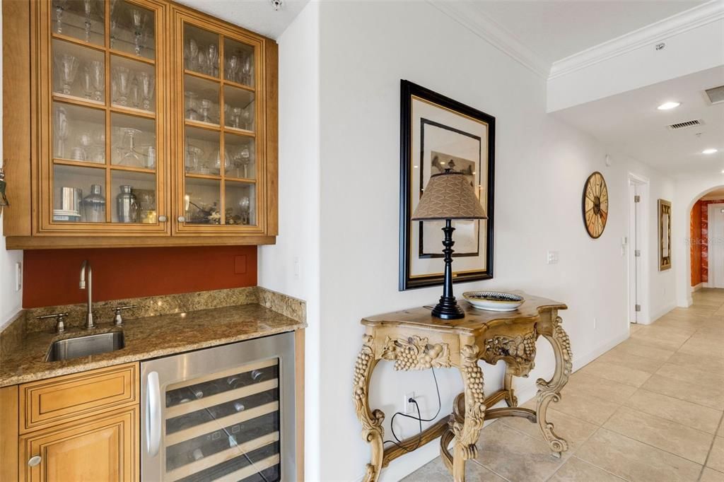 Activo con contrato: $1,595,000 (3 camas, 3 baños, 3003 Pies cuadrados)