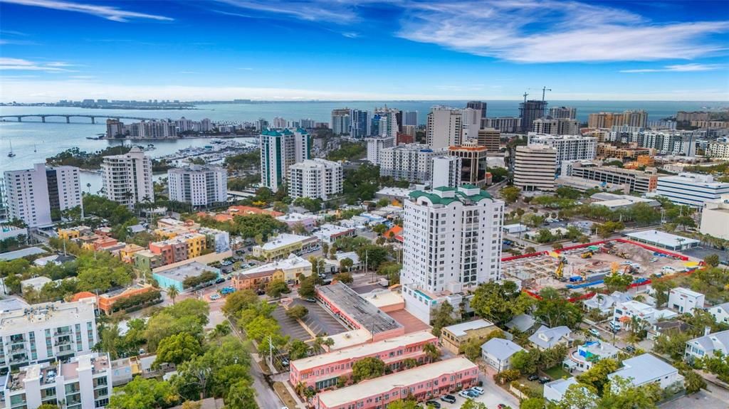 Activo con contrato: $1,595,000 (3 camas, 3 baños, 3003 Pies cuadrados)