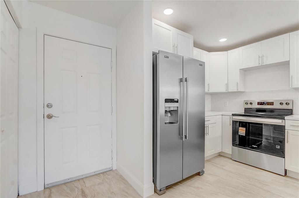 Activo con contrato: $209,900 (2 camas, 2 baños, 1020 Pies cuadrados)