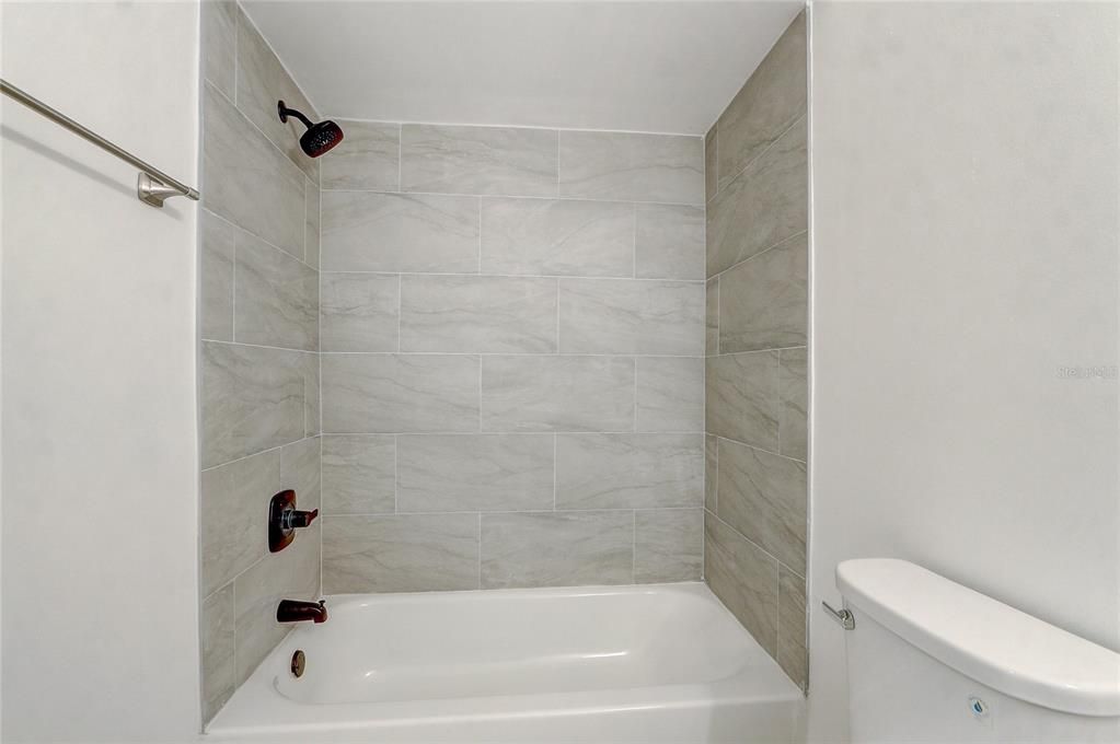 Activo con contrato: $209,900 (2 camas, 2 baños, 1020 Pies cuadrados)