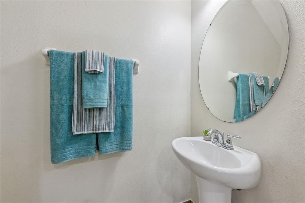 Activo con contrato: $369,900 (3 camas, 2 baños, 1676 Pies cuadrados)