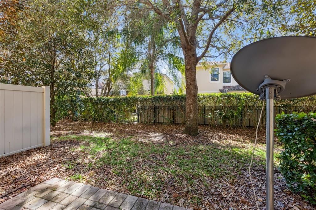Activo con contrato: $369,900 (3 camas, 2 baños, 1676 Pies cuadrados)