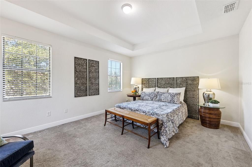 Activo con contrato: $369,900 (3 camas, 2 baños, 1676 Pies cuadrados)