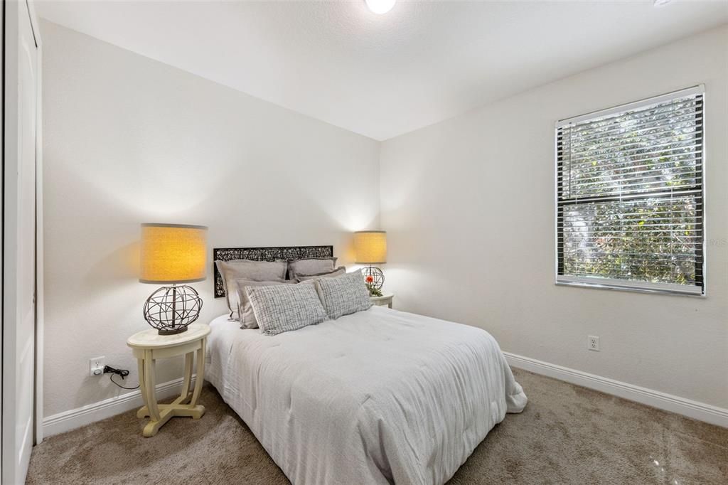 Activo con contrato: $369,900 (3 camas, 2 baños, 1676 Pies cuadrados)