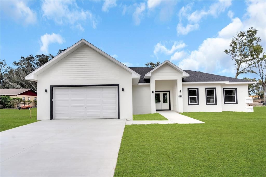 For Sale: $515,000 (4 beds, 2 baths, 2372 Square Feet)