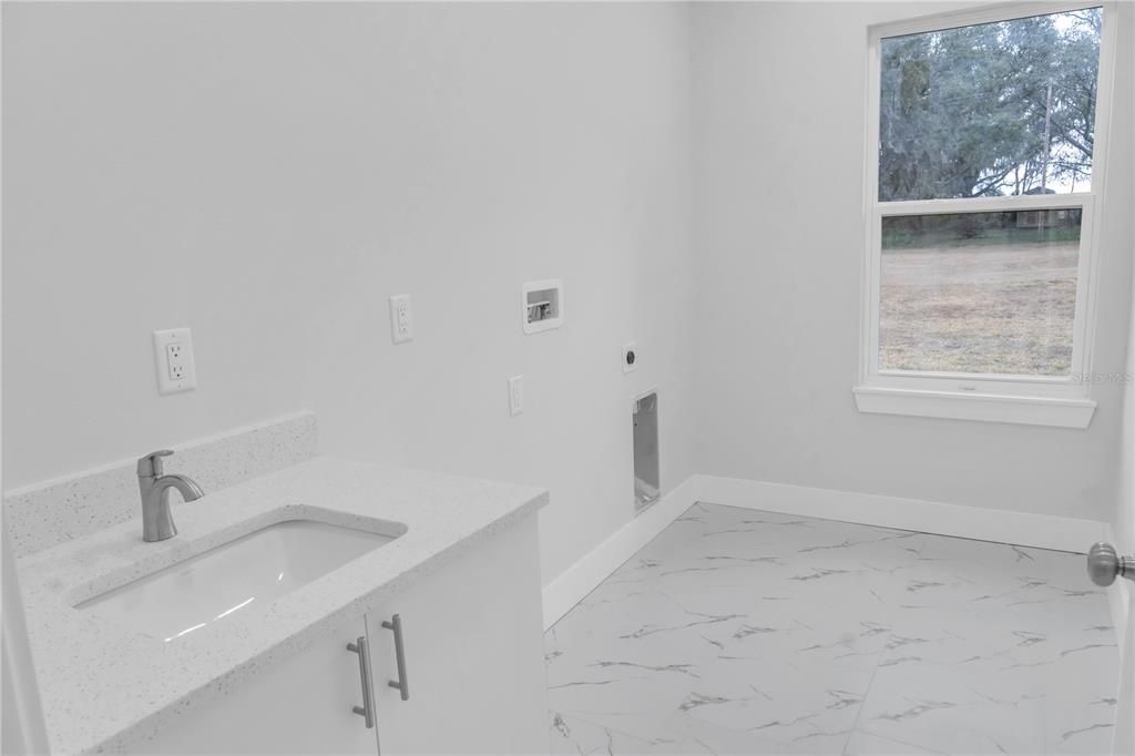 For Sale: $515,000 (4 beds, 2 baths, 2372 Square Feet)