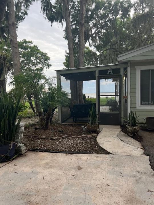 For Rent: $1,250 (1 beds, 1 baths, 350 Square Feet)