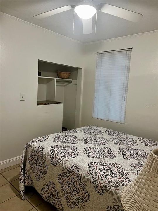 For Rent: $1,250 (1 beds, 1 baths, 350 Square Feet)