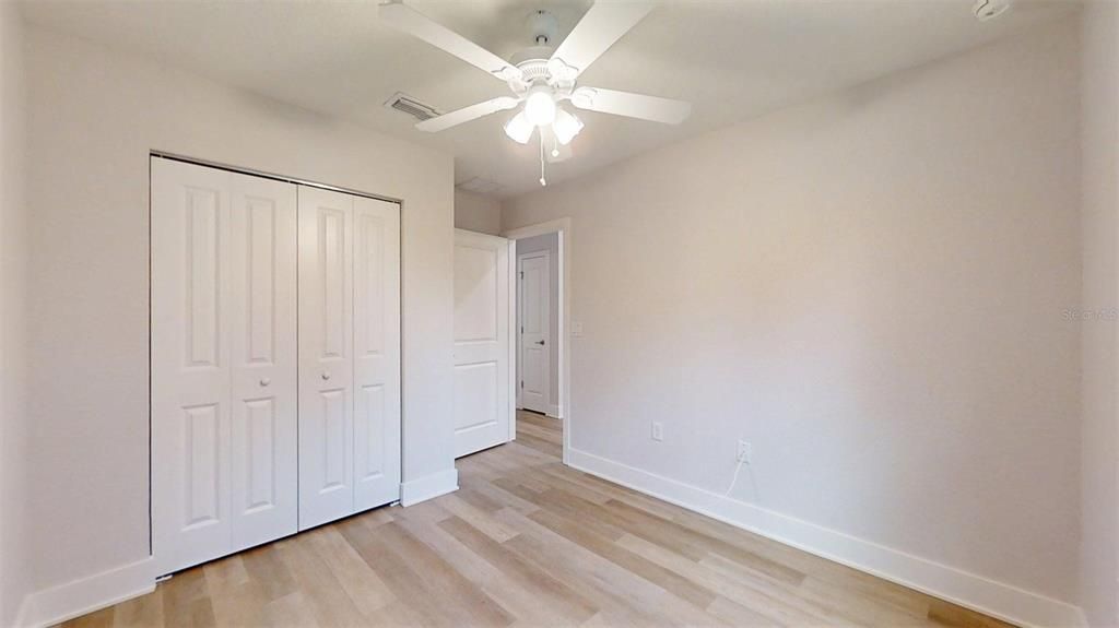 Active With Contract: $209,995 (3 beds, 2 baths, 1003 Square Feet)