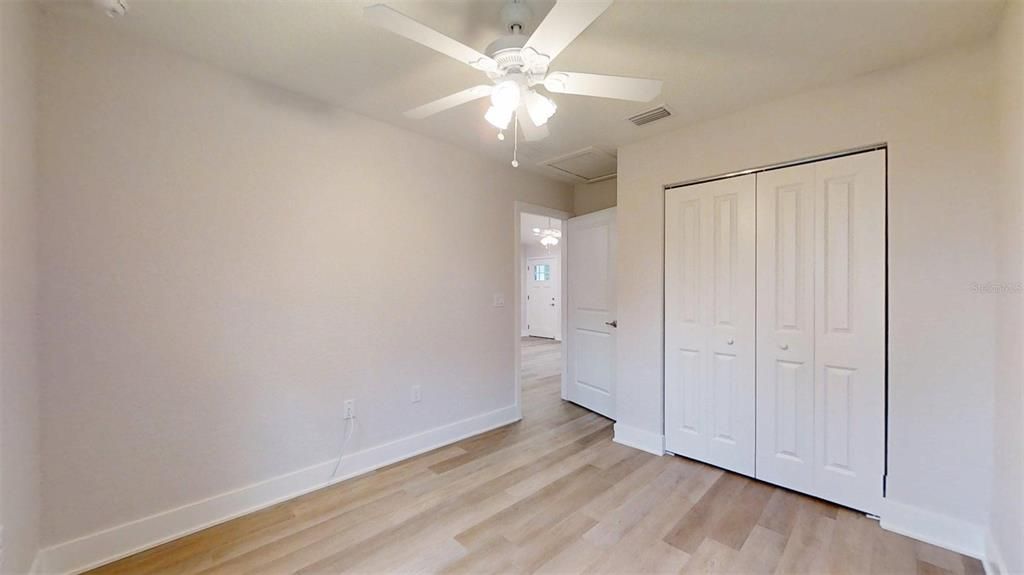 Active With Contract: $209,995 (3 beds, 2 baths, 1003 Square Feet)