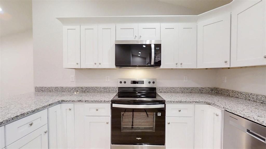 Active With Contract: $209,995 (3 beds, 2 baths, 1003 Square Feet)