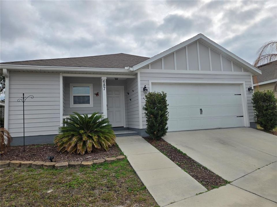 Recently Rented: $1,900 (3 beds, 2 baths, 1536 Square Feet)