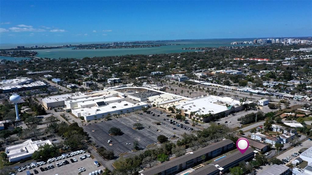 Activo con contrato: $145,000 (2 camas, 2 baños, 964 Pies cuadrados)