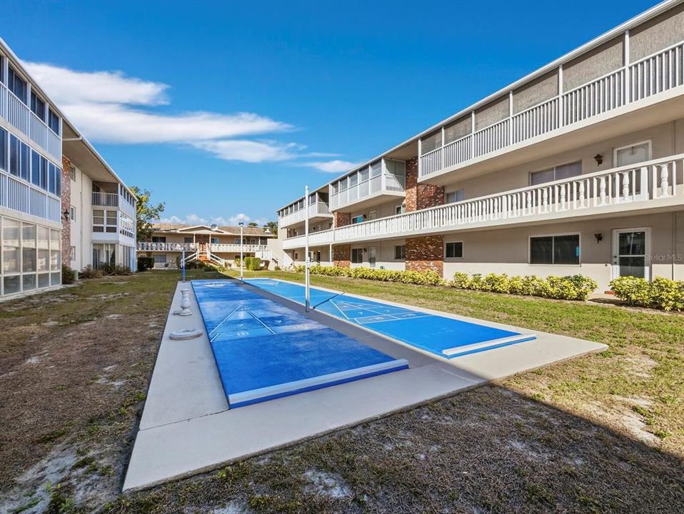 Activo con contrato: $145,000 (2 camas, 2 baños, 964 Pies cuadrados)
