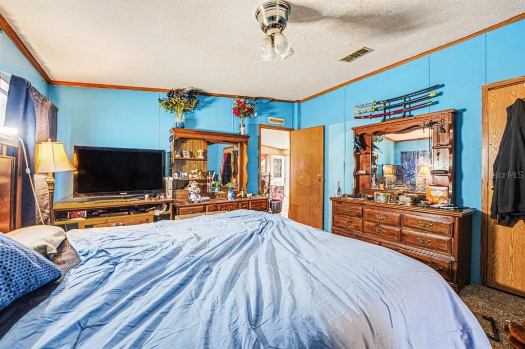 Activo con contrato: $195,000 (4 camas, 3 baños, 1620 Pies cuadrados)