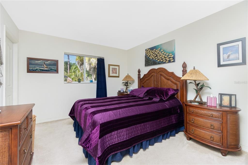 Active With Contract: $450,000 (3 beds, 2 baths, 2265 Square Feet)