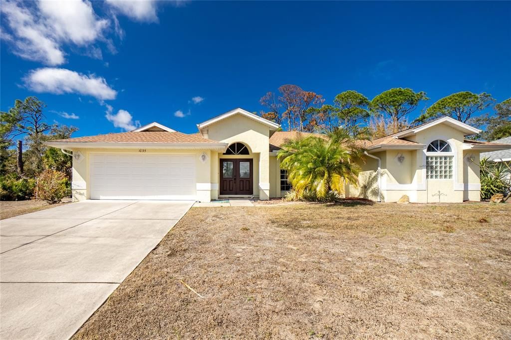 Active With Contract: $450,000 (3 beds, 2 baths, 2265 Square Feet)