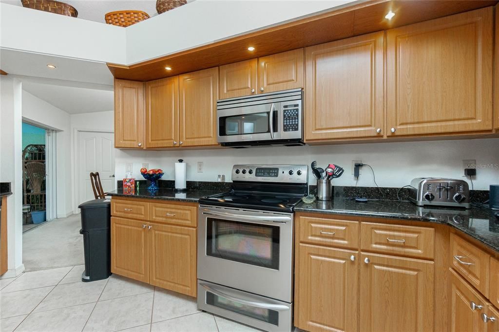 Active With Contract: $450,000 (3 beds, 2 baths, 2265 Square Feet)