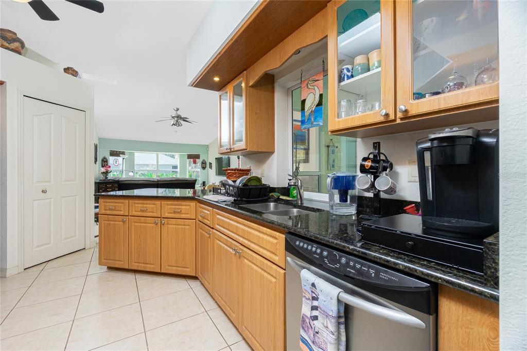 Active With Contract: $450,000 (3 beds, 2 baths, 2265 Square Feet)