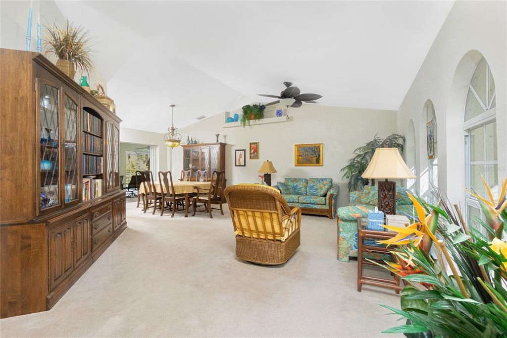 Active With Contract: $450,000 (3 beds, 2 baths, 2265 Square Feet)