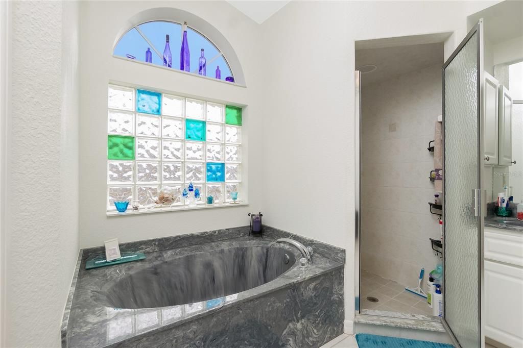 Active With Contract: $450,000 (3 beds, 2 baths, 2265 Square Feet)