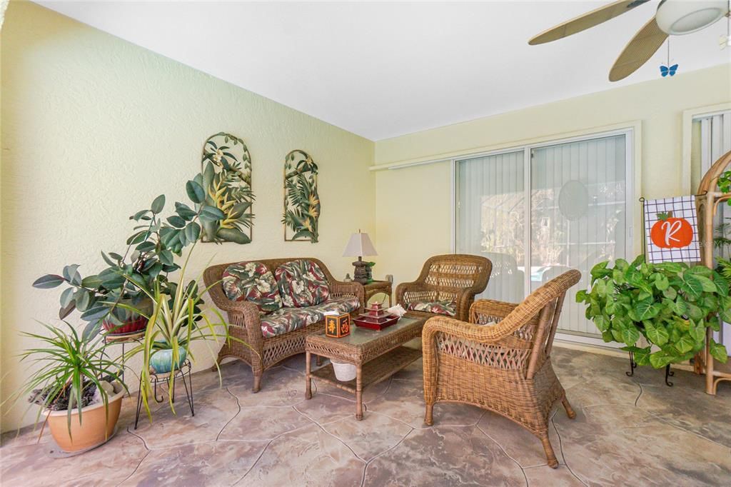 Active With Contract: $450,000 (3 beds, 2 baths, 2265 Square Feet)