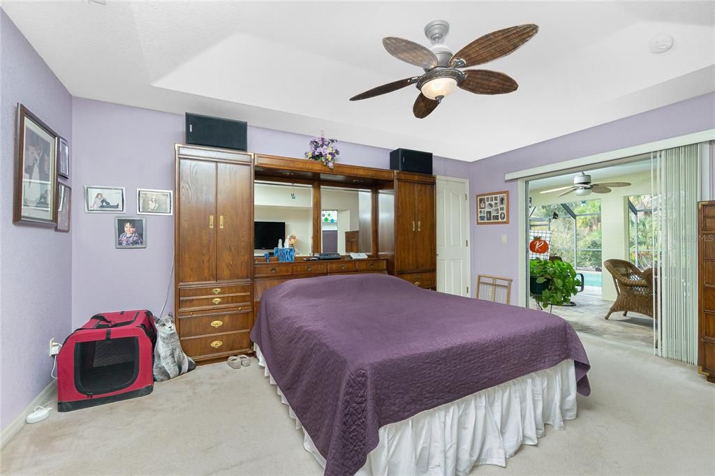 Active With Contract: $450,000 (3 beds, 2 baths, 2265 Square Feet)