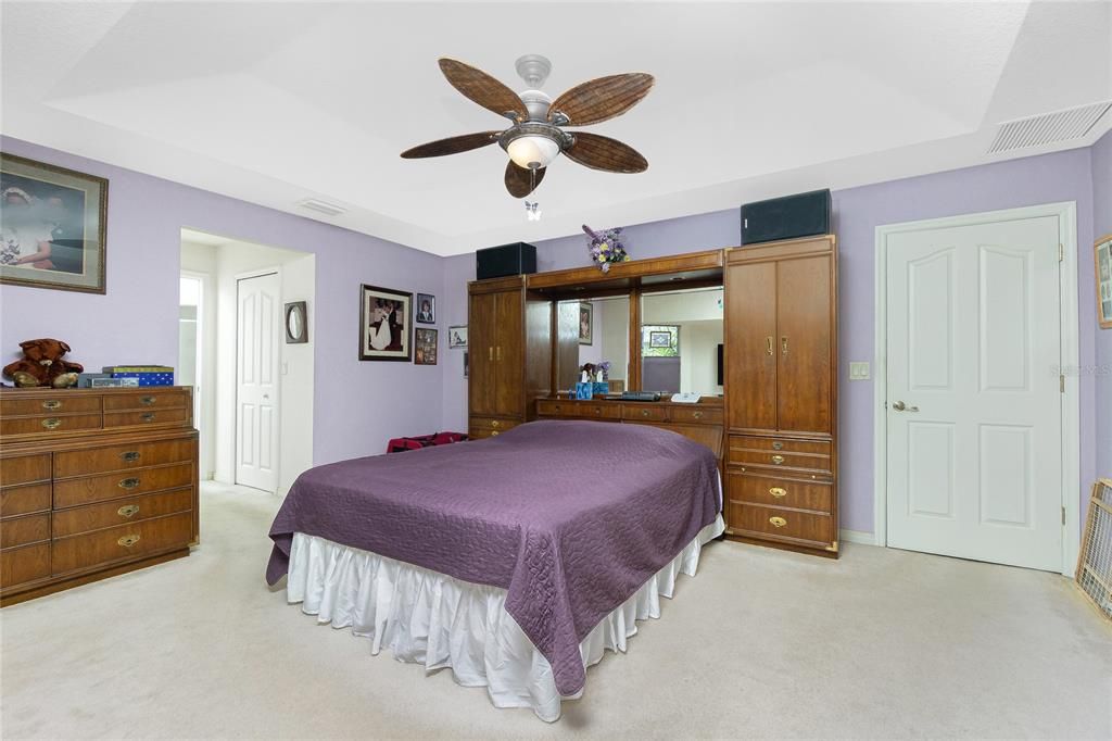 Active With Contract: $450,000 (3 beds, 2 baths, 2265 Square Feet)