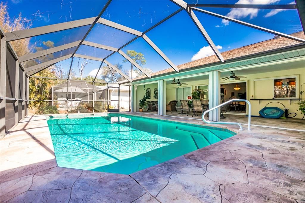Active With Contract: $450,000 (3 beds, 2 baths, 2265 Square Feet)