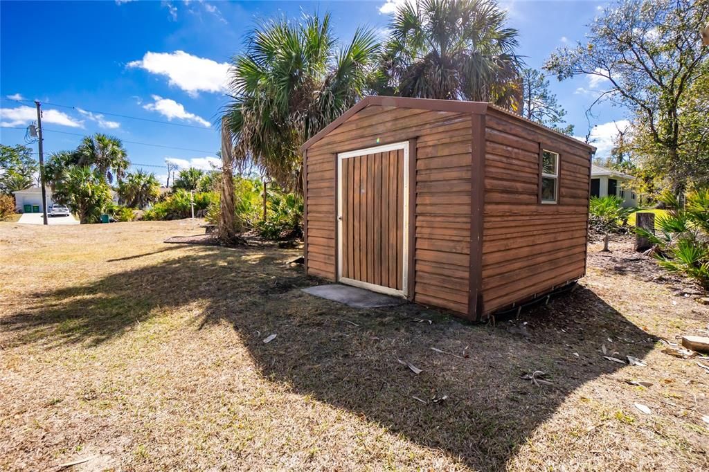 Active With Contract: $450,000 (3 beds, 2 baths, 2265 Square Feet)
