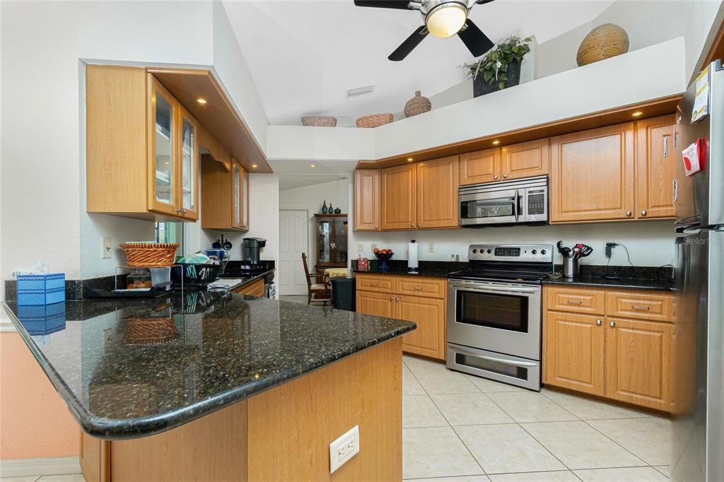 Active With Contract: $450,000 (3 beds, 2 baths, 2265 Square Feet)