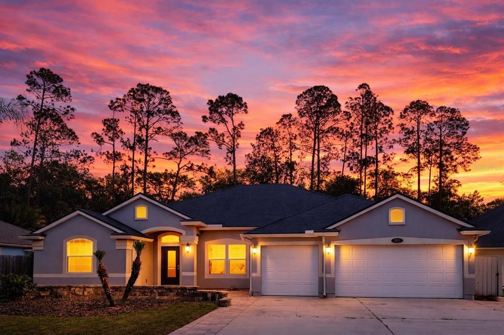 For Sale: $499,999 (4 beds, 3 baths, 3045 Square Feet)