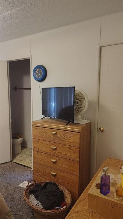 For Sale: $109,000 (3 beds, 2 baths, 1647 Square Feet)