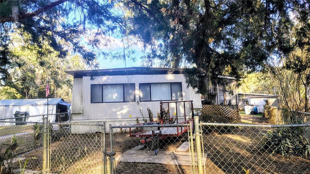 For Sale: $109,000 (3 beds, 2 baths, 1647 Square Feet)