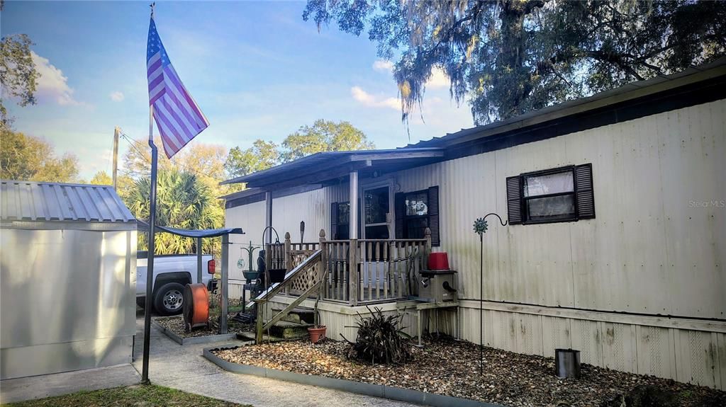 For Sale: $109,000 (3 beds, 2 baths, 1647 Square Feet)