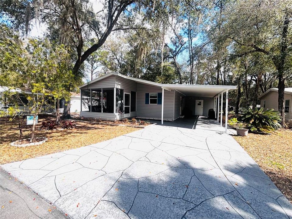 Recently Sold: $129,900 (2 beds, 2 baths, 868 Square Feet)