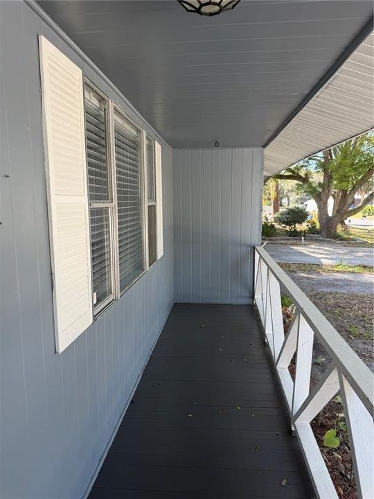 Active With Contract: $209,000 (3 beds, 2 baths, 916 Square Feet)